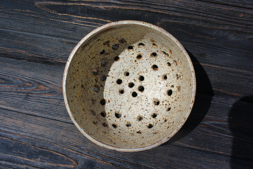 Rustic White Berry Bowl (no.2)
